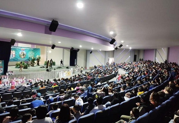 Maestros del SMSEM reafirman su compromiso con la niñez mexiquense y festejan con los Reyes Magos a miles de niñas y&nbsp;niños