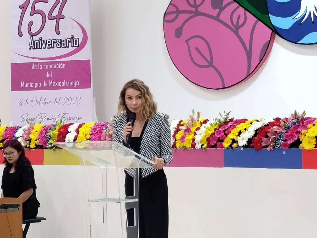 Saray Benítez, alcaldesa de Mexicaltzingo va por reelección; encabezó Ceremonia del 154 aniversario de la creación del&nbsp;municipio