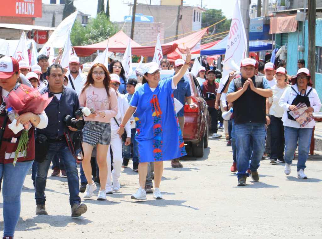 Promete candidata Azucena Cisneros de Morena campaña permanente de escrituración para&nbsp;Ecatepec