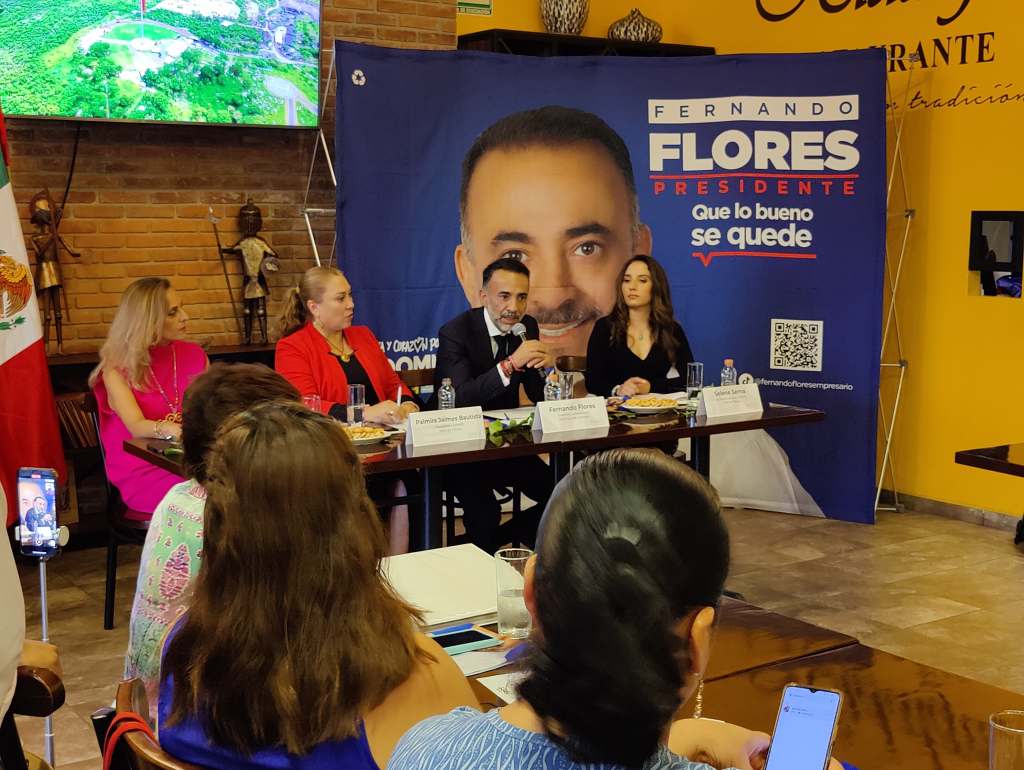 Fernando Flores se reune con empresarios de&nbsp;Metepec