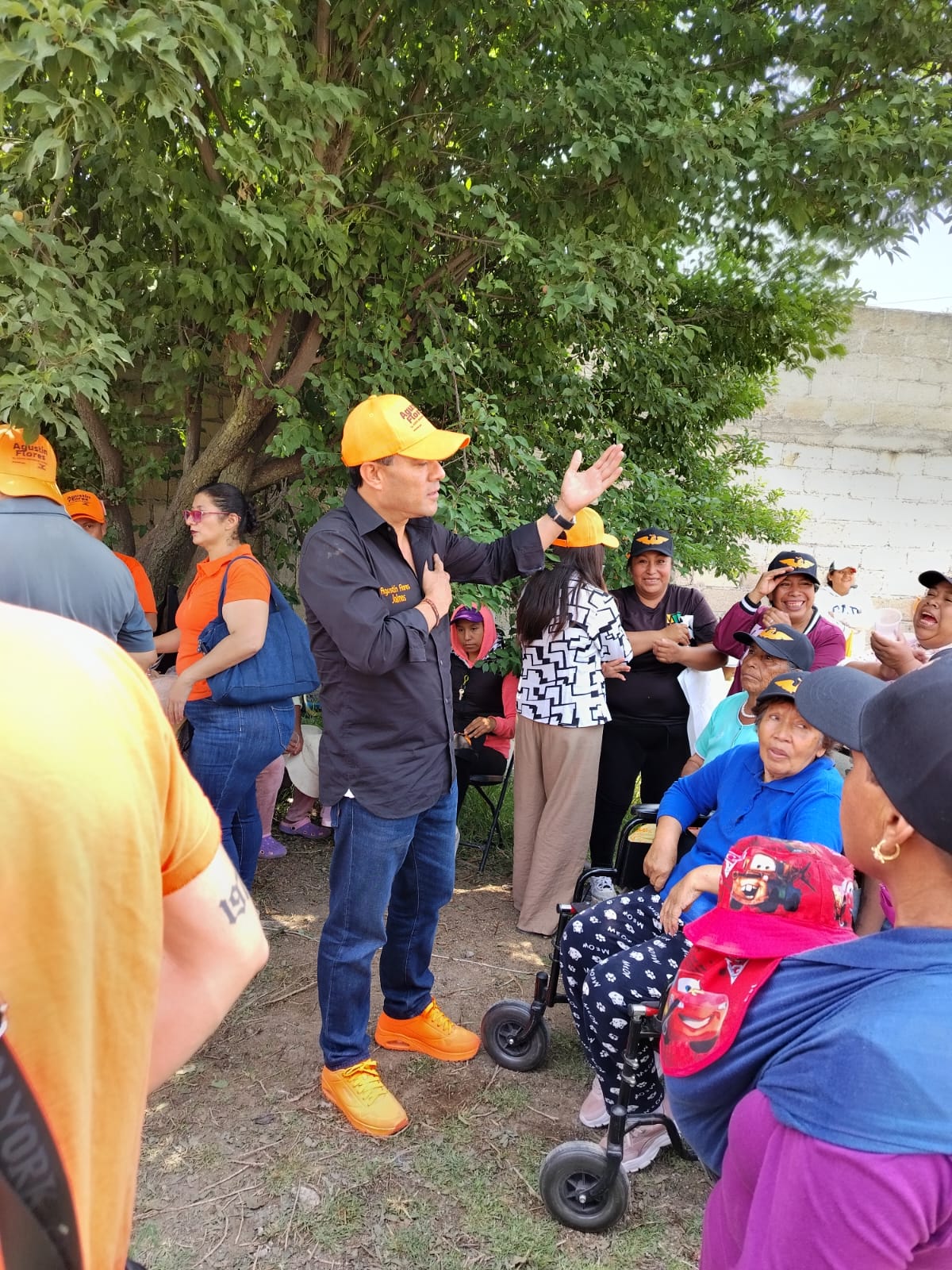Agustín Flores de MC cierra campaña en San Cristóbal Huichochitlán