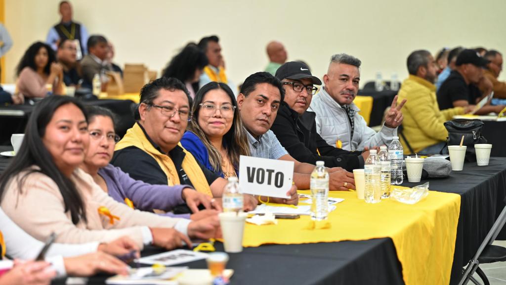 PRD se aferra a su registro como partido&nbsp;local