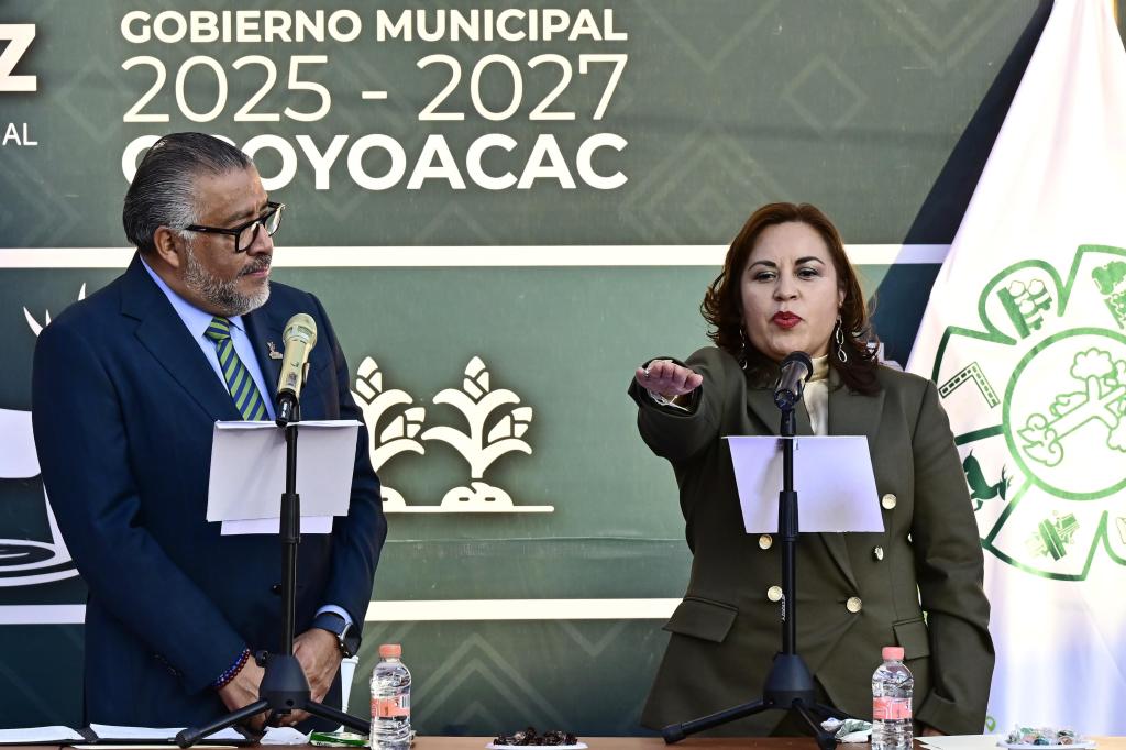 «Venimos a trabajar» y mejorar a Ocoyoacac precisa Nancy Valdez al tomar protesta como&nbsp;alcaldesa
