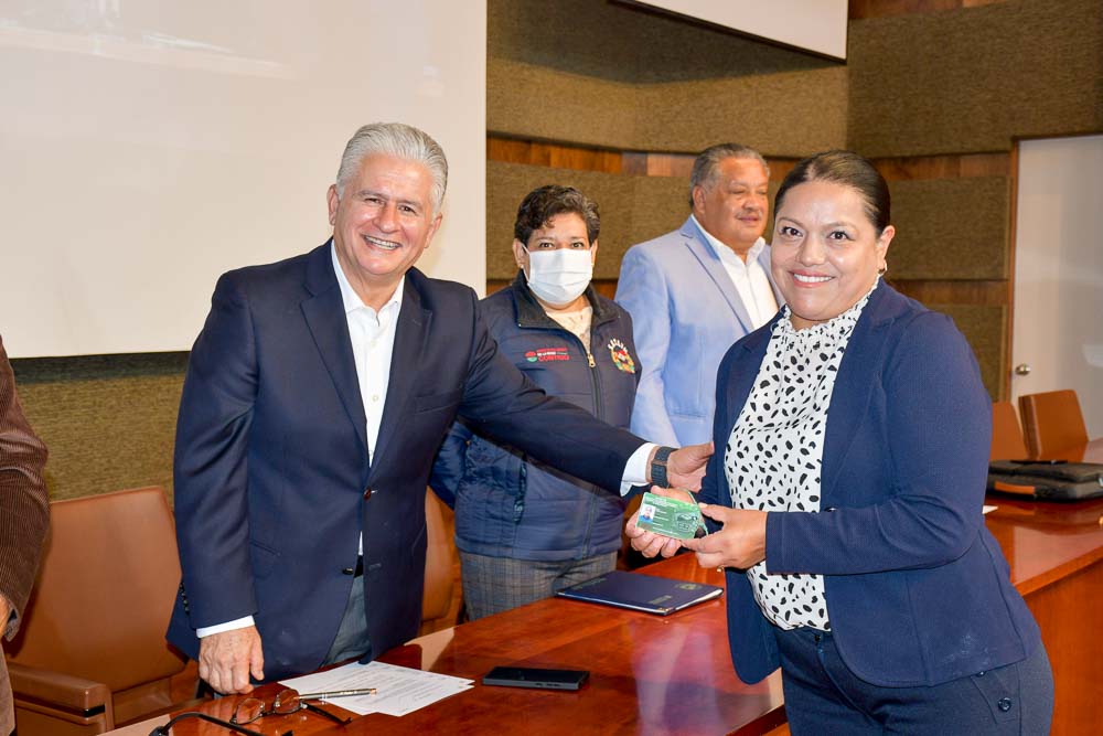Se incorporan al Suteym servidores públicos del sector central
