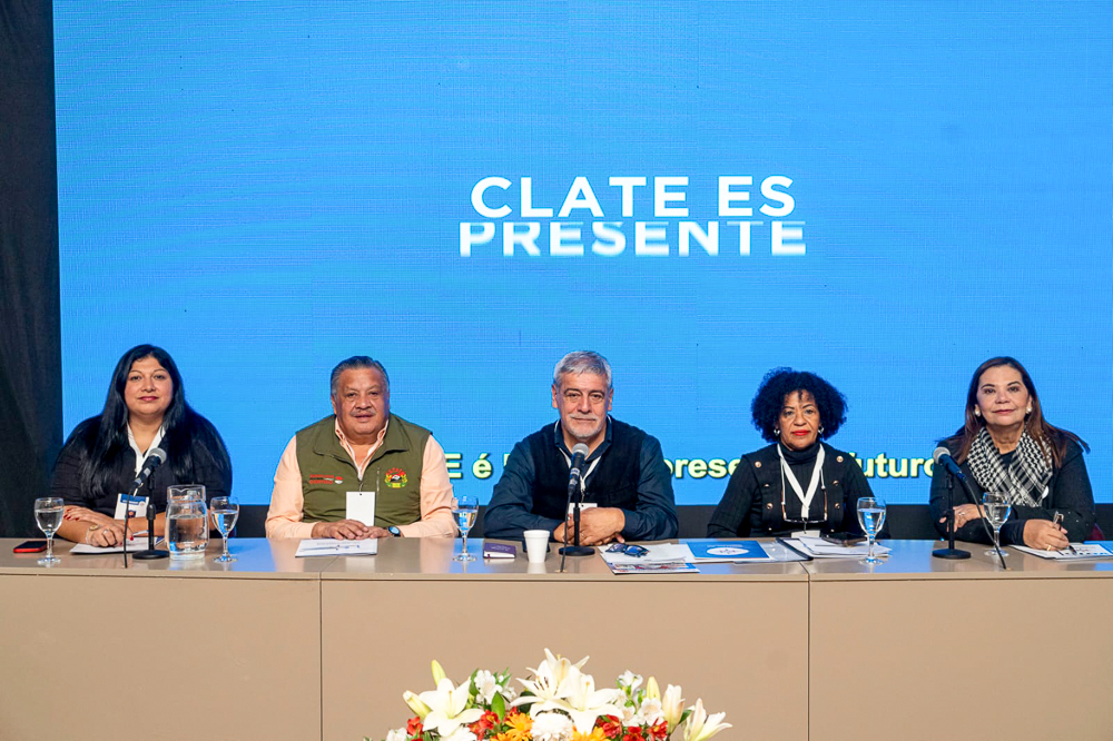 El SUTEyM participa en congreso internacional de trabajadores del sector público