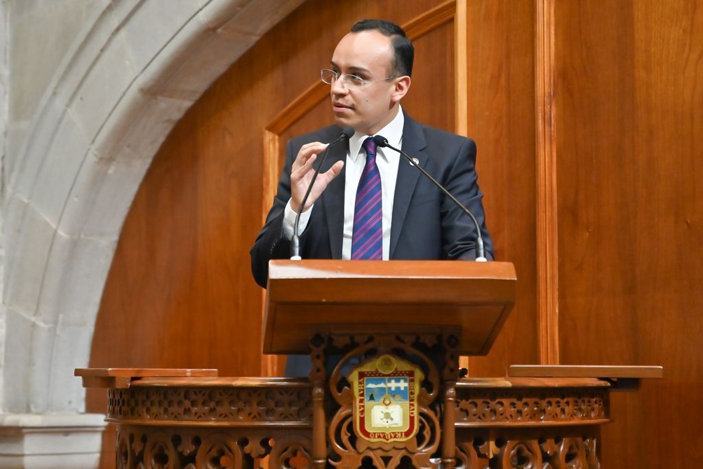 Legisladores destinan sueldos para los damnificados del&nbsp;país