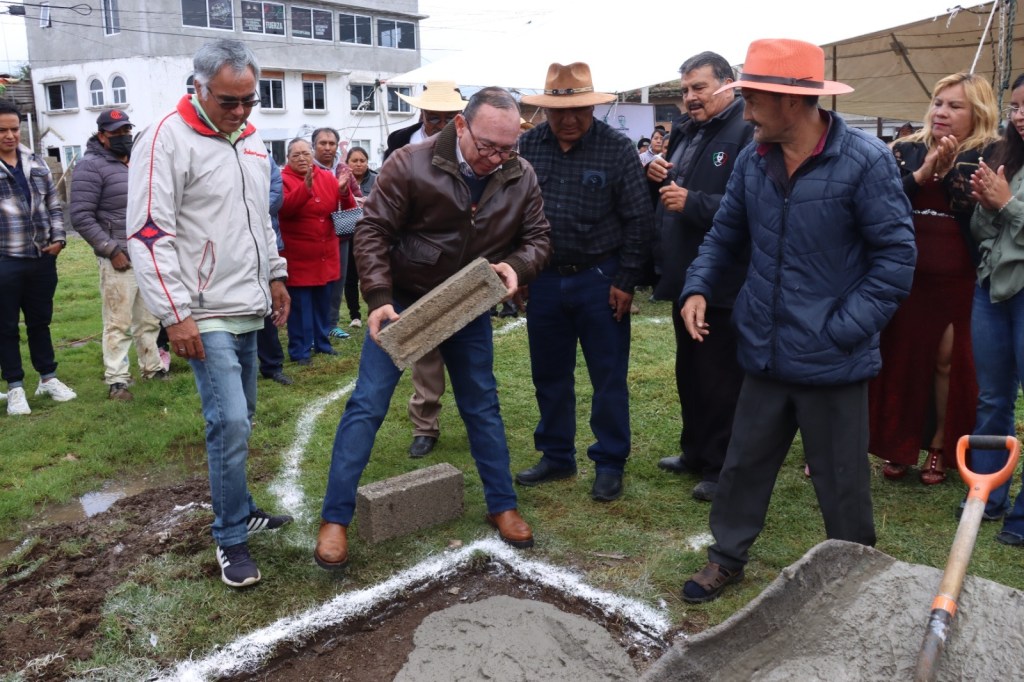 En Zinacantepec se siguen realizando obras en favor del pueblo: Manuel&nbsp;Vilchis