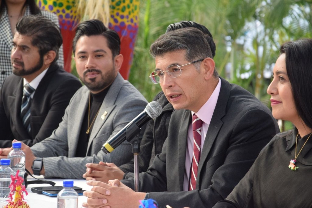 Osvaldo Cortés anuncia la edición 40 de la Feria Internacional de la Piñata de&nbsp;Acolman