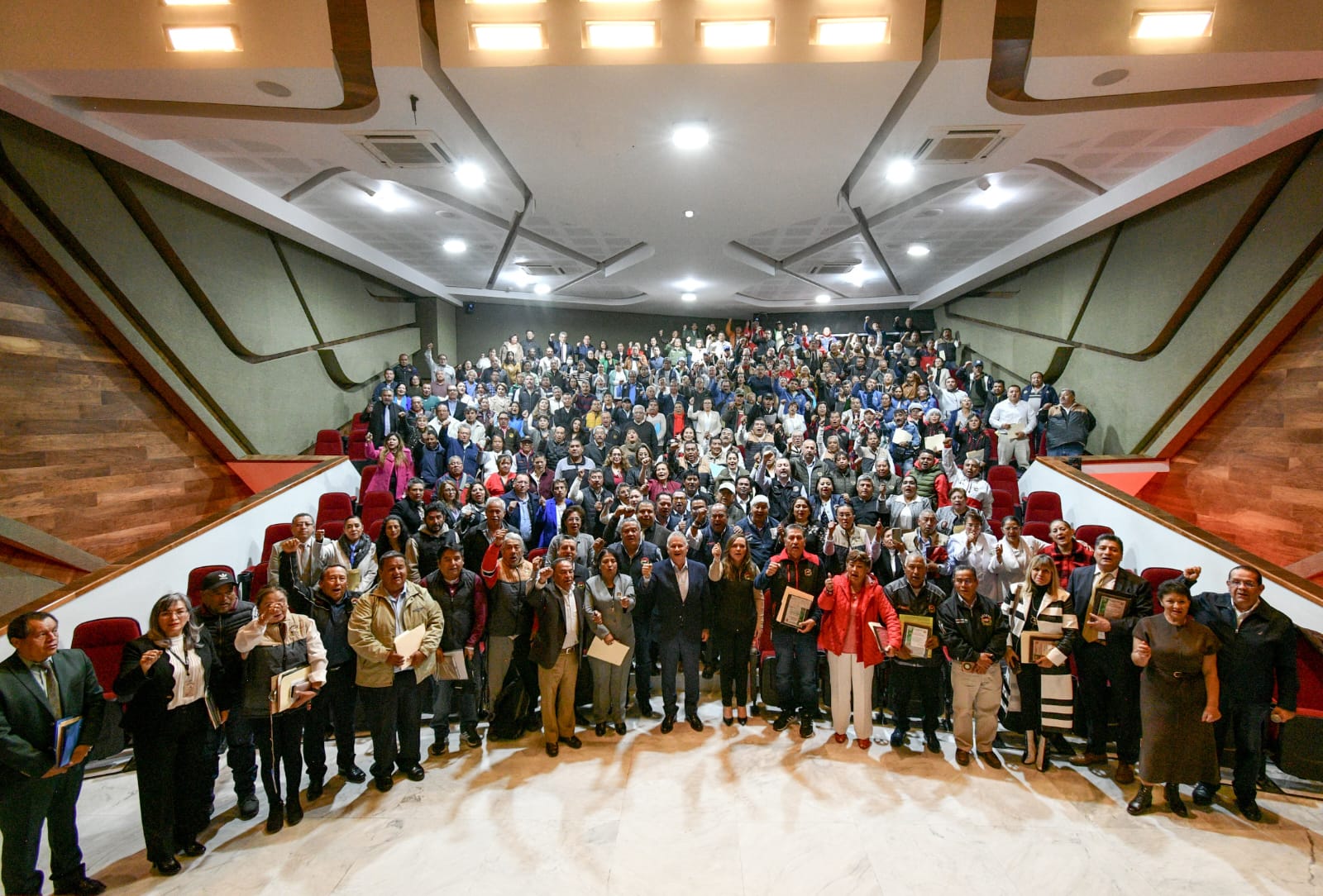 Cumplieron 30 años de servicio; Suteym los reconoce