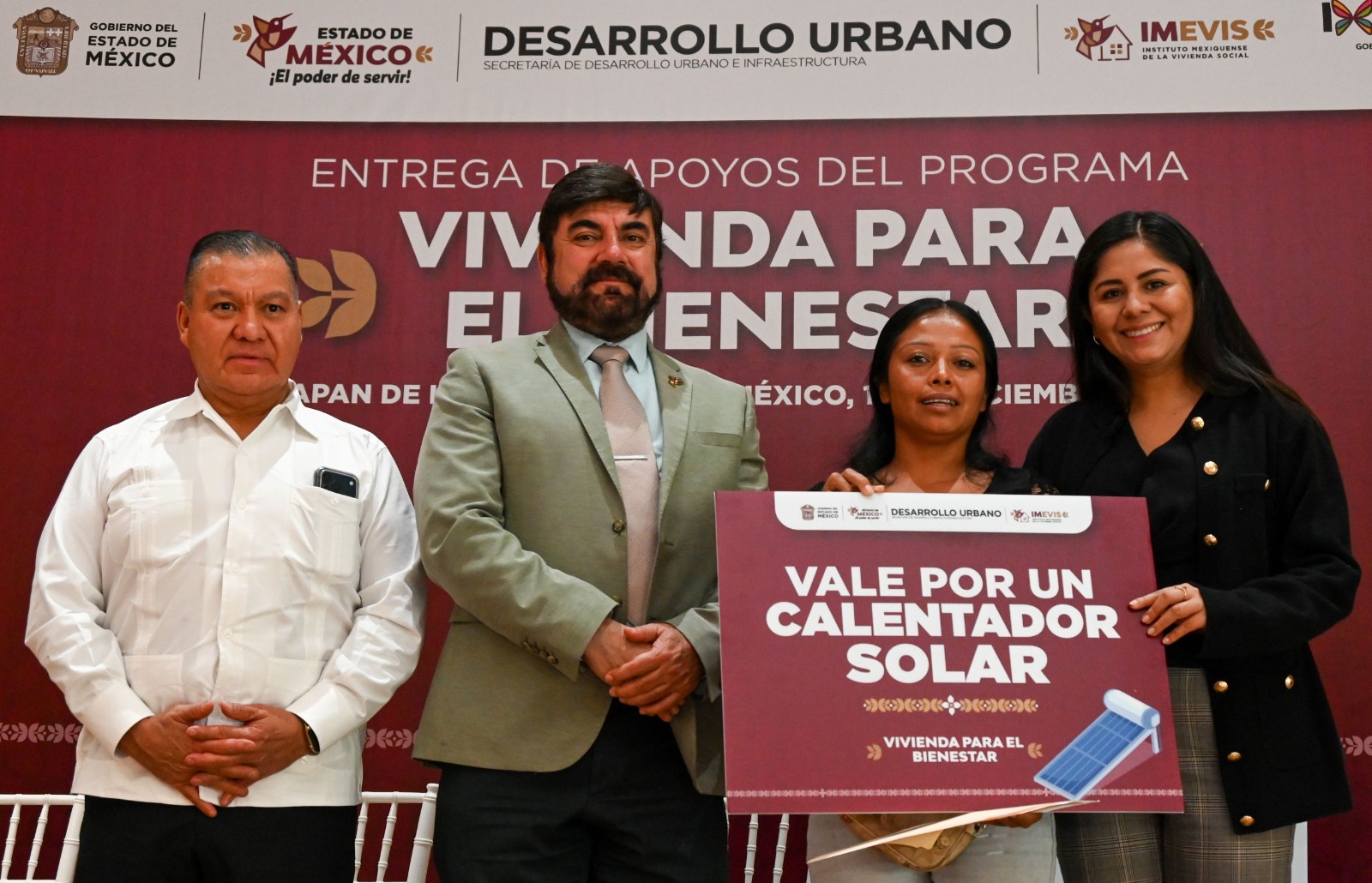 Van 44 mil mexiquenses beneficiados con material de construcción, tinacos y calentadores para mejorar sus viviendas
