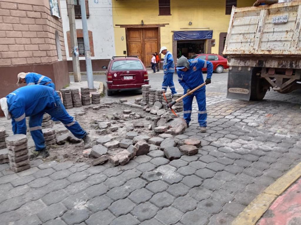 En Metepec han tapado 8 mil 895 baches, asegura alcalde Fernando&nbsp;Flores