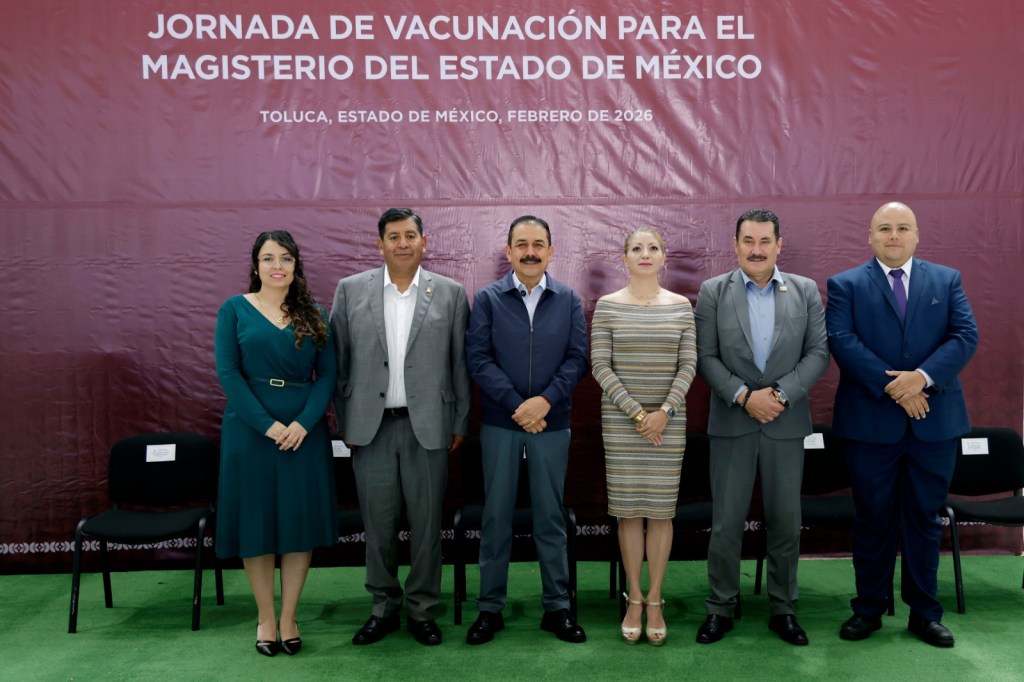 Vacunarse también es educar; el Gobierno de Delfina Gómez protege a más de 103 mil docentes contra el Sarampión