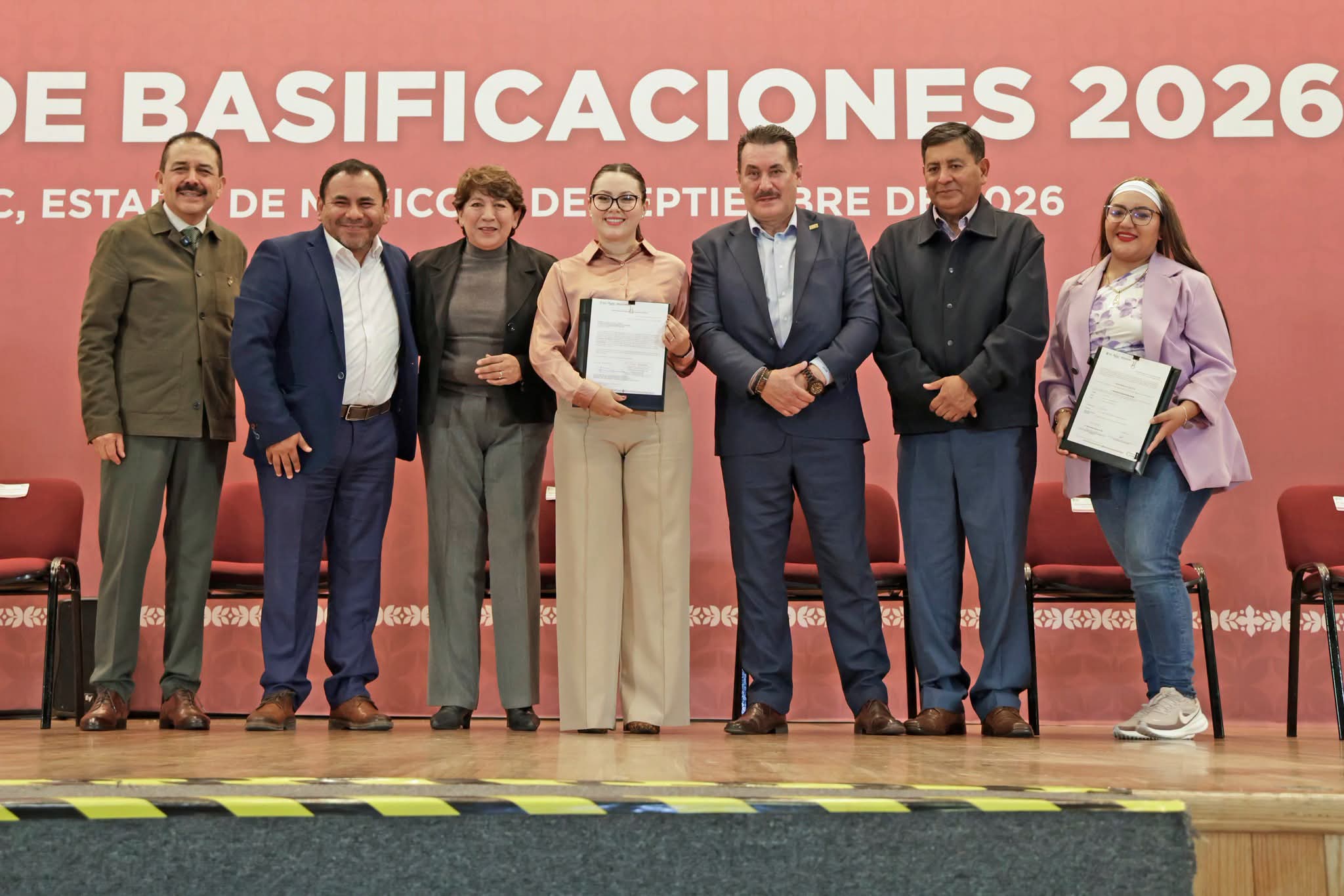 Delfina Gómez fortalece la certeza laboral del magisterio con 3 mil 874 basificaciones y nombramientos